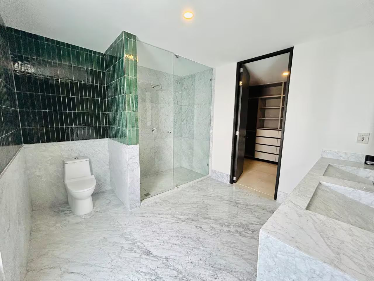 PH The O Grand Living