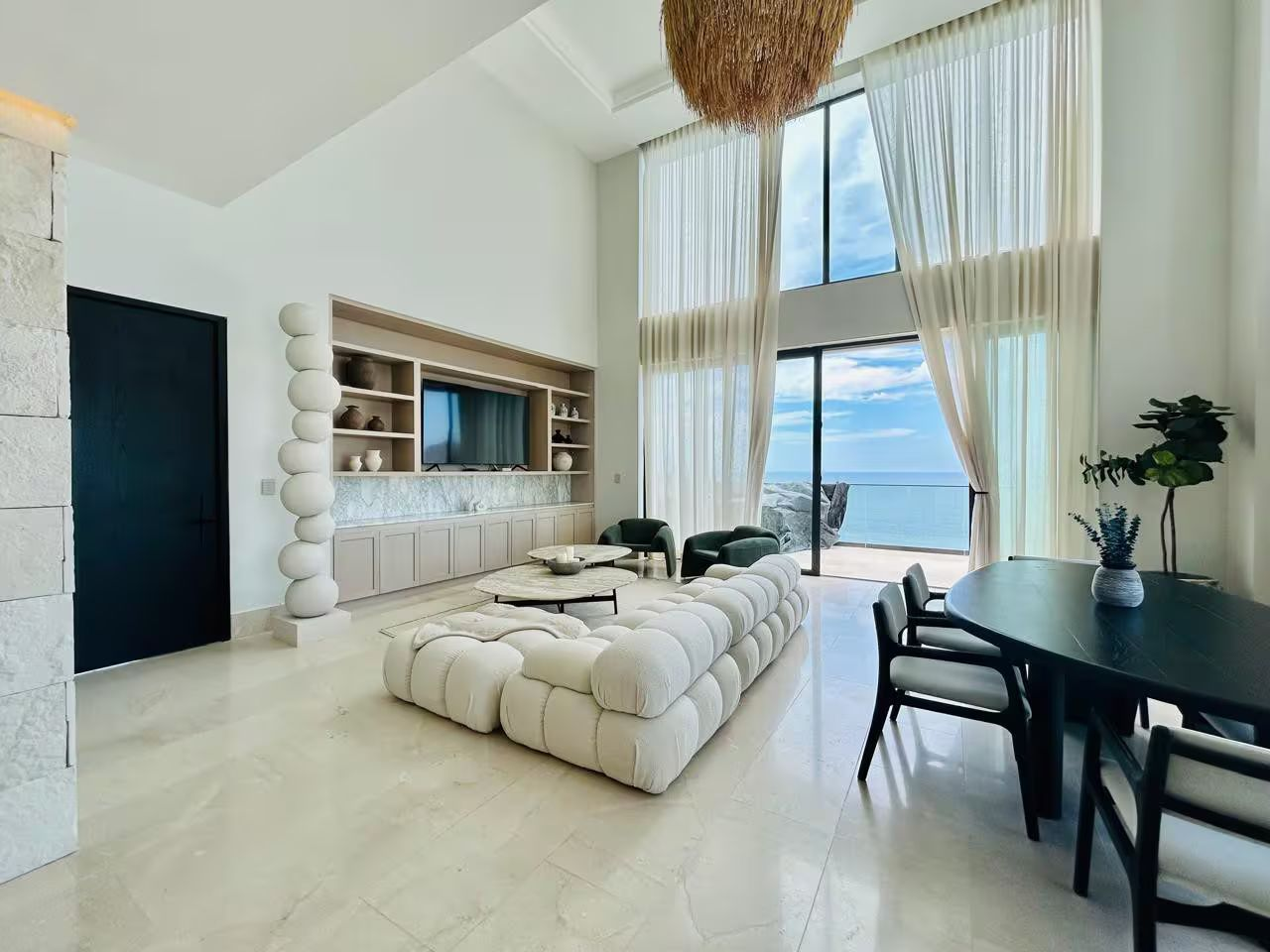 PH The O Grand Living