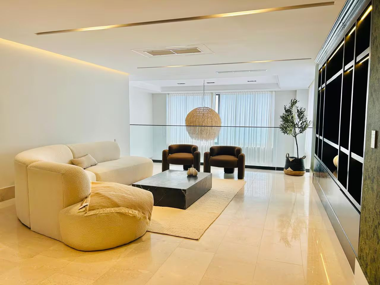 PH The O Grand Living